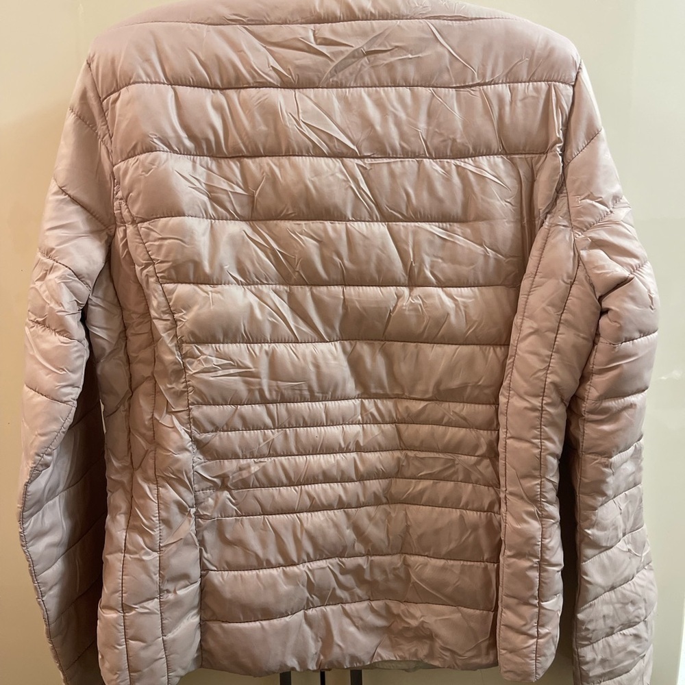 Set of 2 womens puffer jackets Primark light grey and dust pink size S (6-8) - Picture 3 of 10
